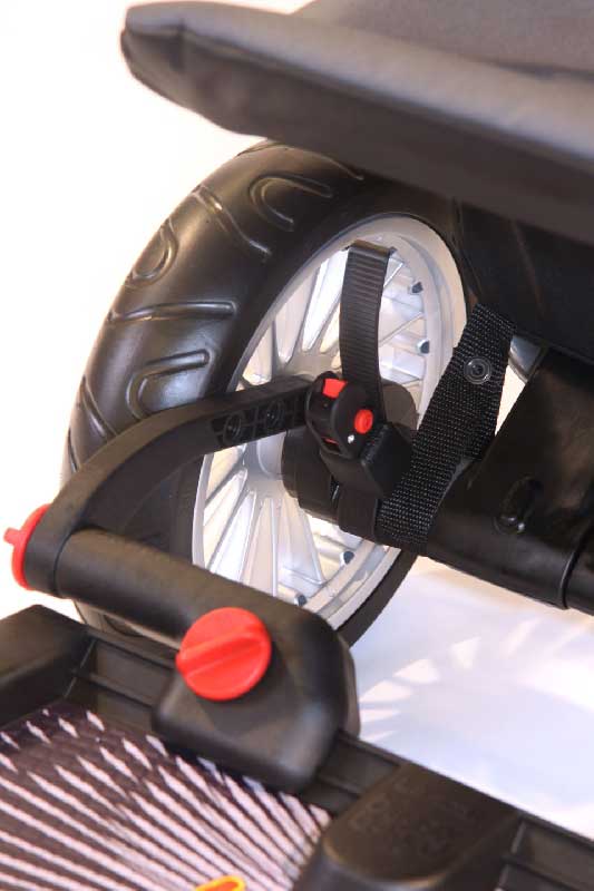 Buggy board with shop steering wheel